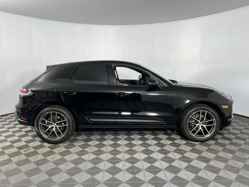 Used 2024 Porsche Macan w/ Premium Plus Package image 5