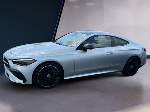 Certified 2025 Mercedes-Benz CLE 300 4MATIC Coupe image 2