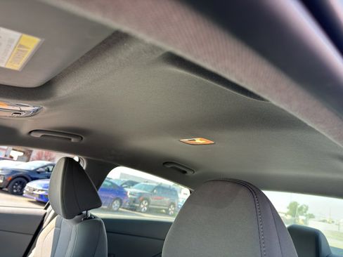 Certified 2024 Hyundai Elantra SE image 13