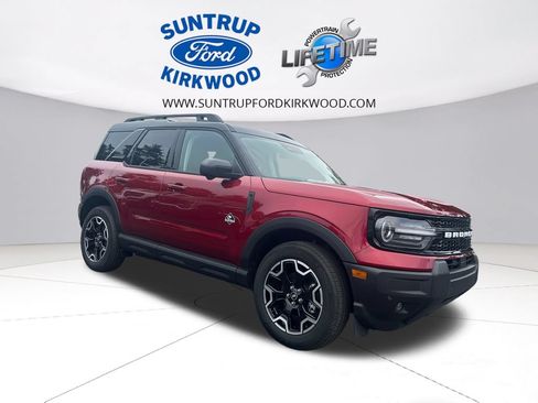 Used 2025 Ford Bronco Sport Outer Banks w/ Outer Banks Tech Package+ AWD/4WD image 9