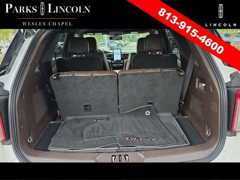 Used 2024 Ford Explorer King Ranch w/ Technology Package RWD image 8