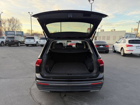 Used 2018 Volkswagen Tiguan SE image 8