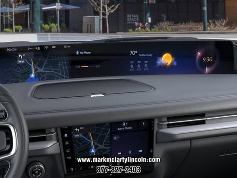 New 2026 Lincoln Navigator Premiere AWD/4WD image 14