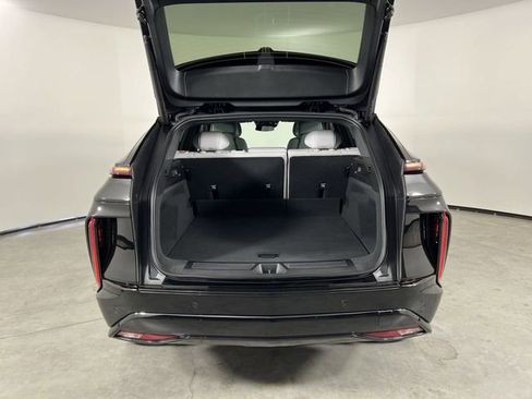 Certified 2026 Cadillac Lyriq Sport AWD/4WD image 27