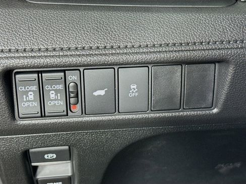 Certified 2026 Honda Odyssey EX-L image 11