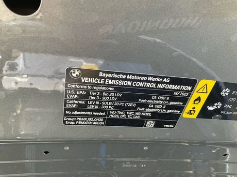 Used 2023 BMW 330e image 31