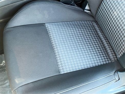 Used 2022 Dodge Challenger R/T w/ Blacktop Package image 18