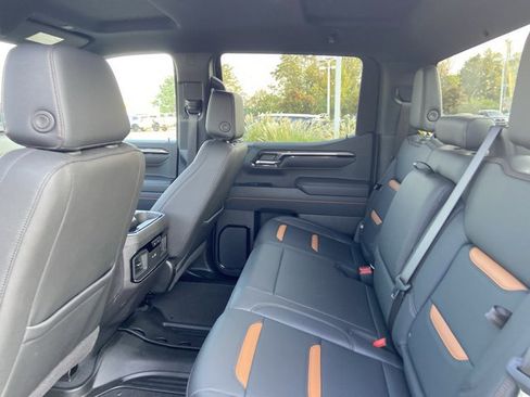 Used 2025 GMC Sierra 1500 AT4 AWD/4WD image 17