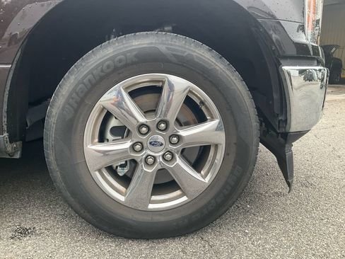 Used 2019 Ford F150 XLT w/ Equipment Group 302A Luxury RWD image 10