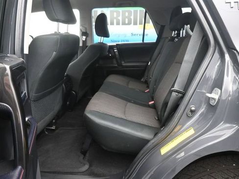 Used 2024 Toyota 4Runner TRD Off-Road image 9