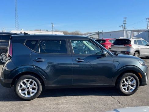 Certified 2025 Kia Soul LX w/ LX Technology Package image 14