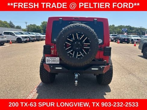 Used 2015 Jeep Wrangler Unlimited Sahara AWD/4WD image 19