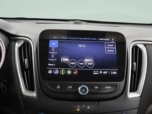 Used 2025 Chevrolet Malibu LT image 11