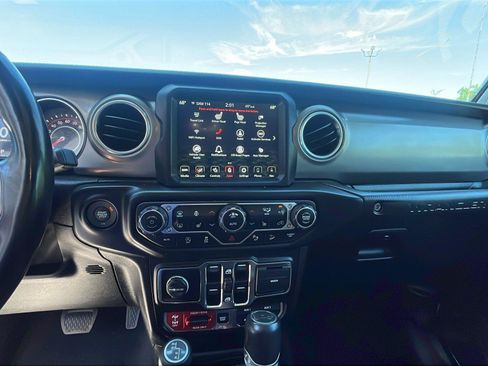 Used 2020 Jeep Wrangler Unlimited Rubicon w/ Advanced Safety Group AWD/4WD image 14