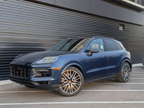 Certified 2026 Porsche Cayenne image 1