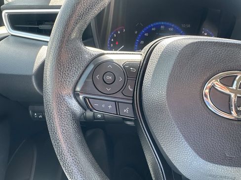 Used 2022 Toyota Corolla LE FWD image 18
