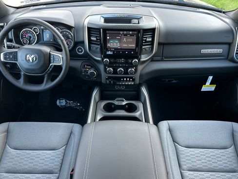 New 2026 RAM 1500 4x4 Crew Cab image 12