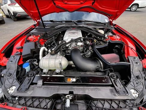 Used 2022 Ford Mustang Shelby GT500 w/ Technology Package image 31