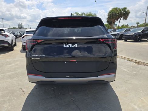 New 2026 Kia Sportage LX FWD image 7