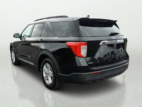 Used 2022 Ford Explorer XLT RWD image 5
