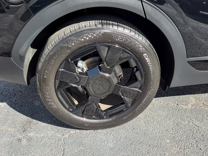 Certified 2026 Kia Sportage X-Line w/ X-Line Technology Package AWD/4WD image 9
