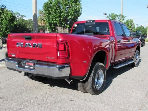 New 2026 RAM 3500 Big Horn AWD/4WD image 7
