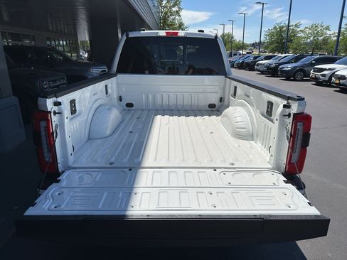 New 2026 Ford F350 Platinum w/ Tremor Off-Road Package AWD/4WD image 7