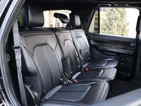 Used 2021 Ford Expedition Limited image 13