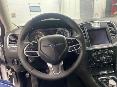 Used 2023 Chrysler 300 Touring L w/ Popular Equipment Group image 9