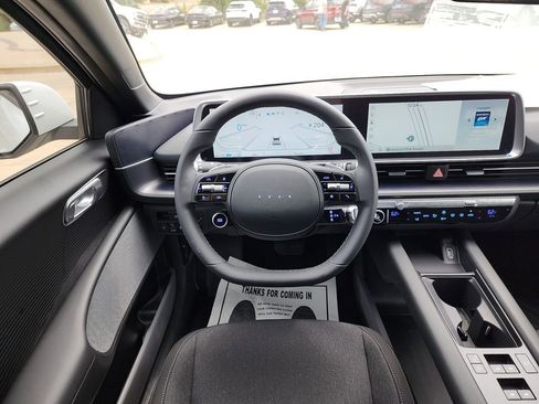 New 2023 Hyundai Ioniq 6 SE w/ Cargo Package RWD image 7