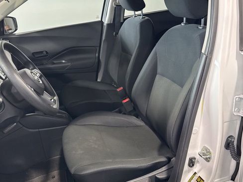 Used 2024 Nissan Kicks S FWD image 28