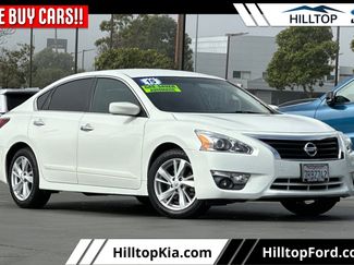 Used 2015 Nissan Altima 2.5 SV video 1