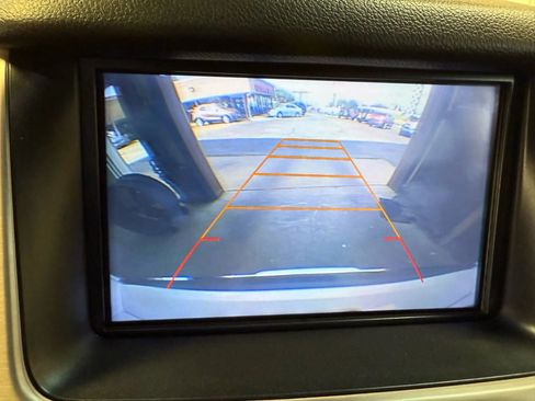 Used 2017 GMC Yukon Denali w/ Open Road Package image 19