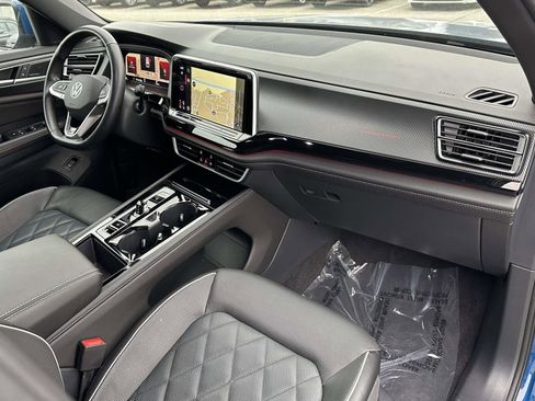 Certified 2025 Volkswagen Atlas Cross Sport SEL Premium R-Line image 12