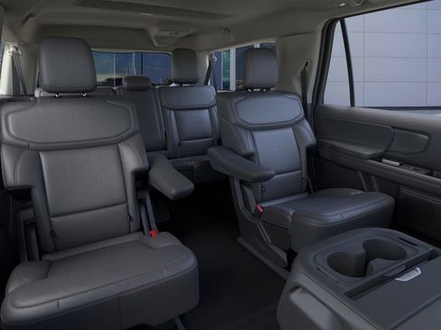 New 2025 Ford Expedition Max Active image 11