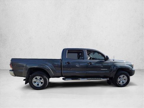 Used 2012 Toyota Tacoma PreRunner image 4