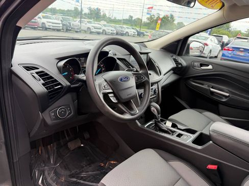 Used 2019 Ford Escape SE FWD image 13