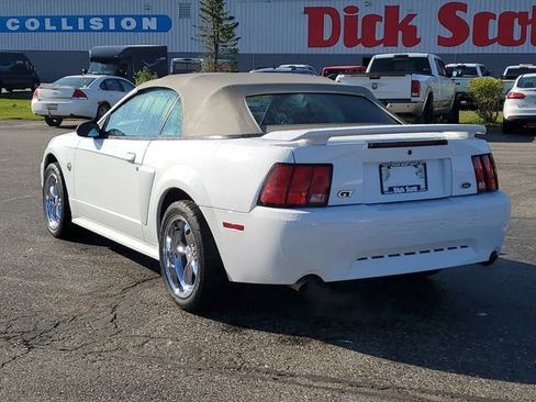 Used 2004 Ford Mustang GT RWD image 5