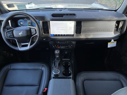 New 2025 Ford Bronco Outer Banks image 23