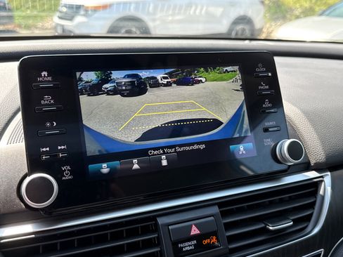 Used 2020 Honda Accord EX-L image 17