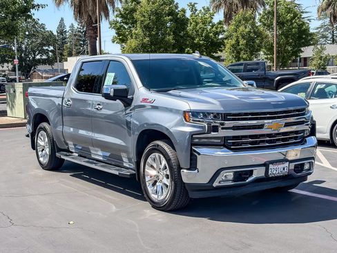 Used 2020 Chevrolet Silverado 1500 LTZ w/ LTZ Premium Package AWD/4WD image 5