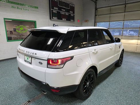 Used 2017 Land Rover Range Rover Sport SE AWD/4WD image 6