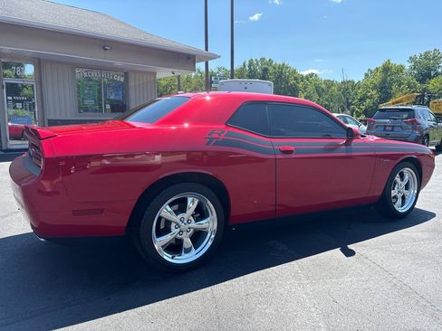Used 2012 Dodge Challenger R/T RWD image 7