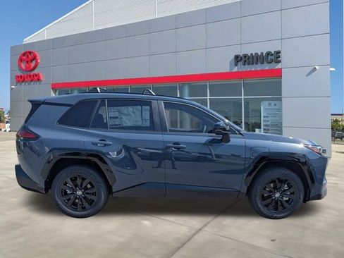 New 2026 Toyota RAV4 SE w/ Convenience Package AWD/4WD image 3
