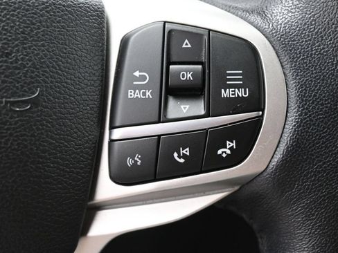 Used 2022 Ford Explorer Limited w/ Equipment Group 301A AWD/4WD image 18