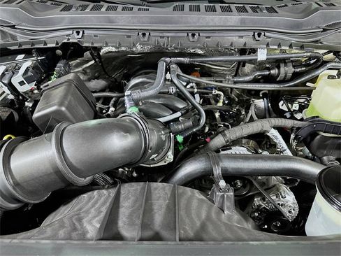 New 2026 Ford F350 XL w/ XL Chrome Package image 18