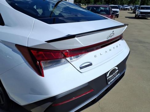 New 2026 Hyundai Elantra Sport FWD image 19