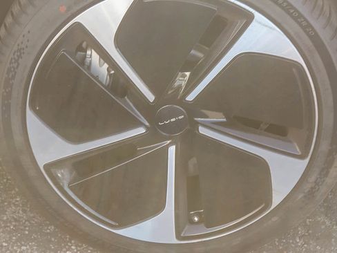 Used 2023 Lucid Air Touring image 11