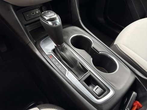 Used 2020 Chevrolet Equinox LS image 26