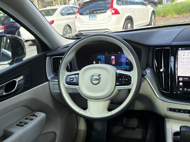 Certified 2023 Volvo XC60 B5 Core w/ Climate Package AWD/4WD image 22